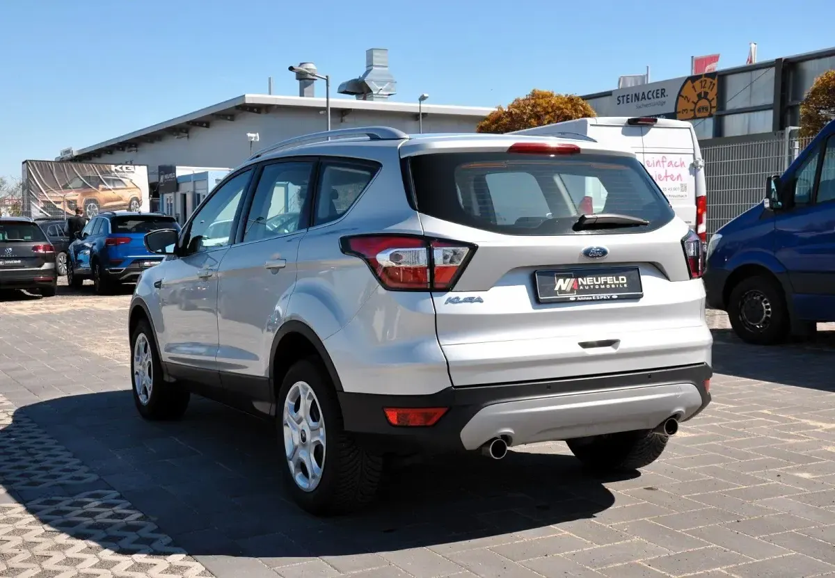 Gebraucht Ford Kuga Cool & Connect 120 PS (88 kW) 2019 Silber SUV