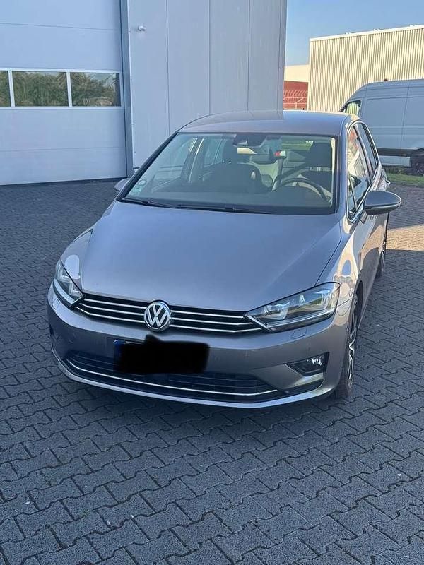 Grau Gebraucht 2014 VW Golf Sportsvan Highline Van / Kleinbus | 13.800 € (Etwas zu teuer) - Bild 1/4