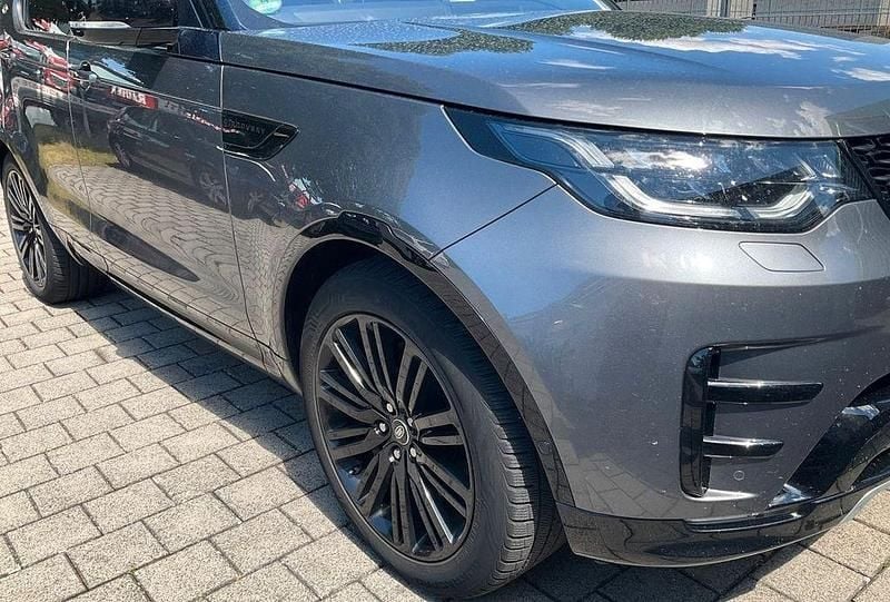Grau Gebraucht 2019 Land Rover Discovery 5 HSE Luxury SUV | 19.525 € - Bild 1/4