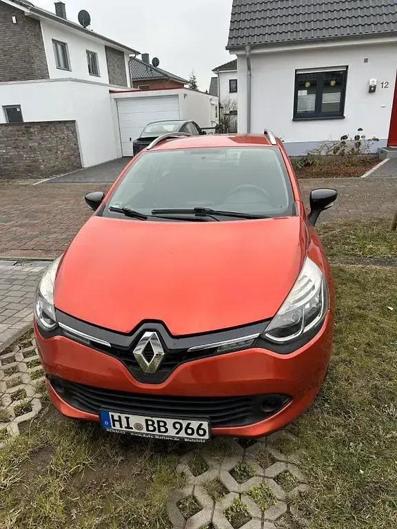 Gebraucht Renault Clio Luxe 120 PS (88 kW) 2014 Rot Limousine