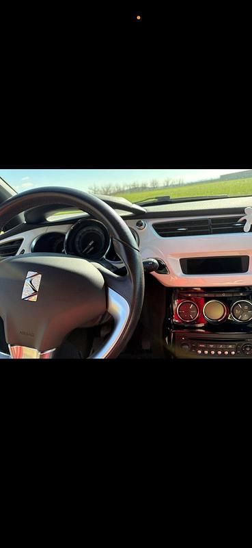 Gebraucht Citroën DS3 120 PS (88 kW) 2010 Schwarz Kleinwagen