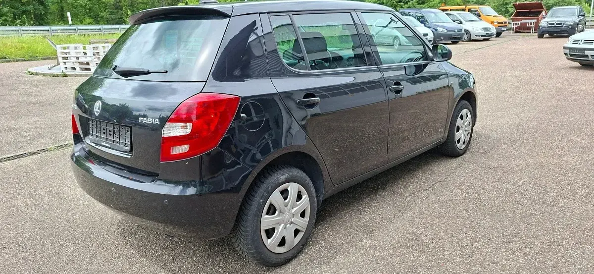 Gebraucht Skoda Fabia 75 PS (55 kW) 2014 Schwarz Limousine