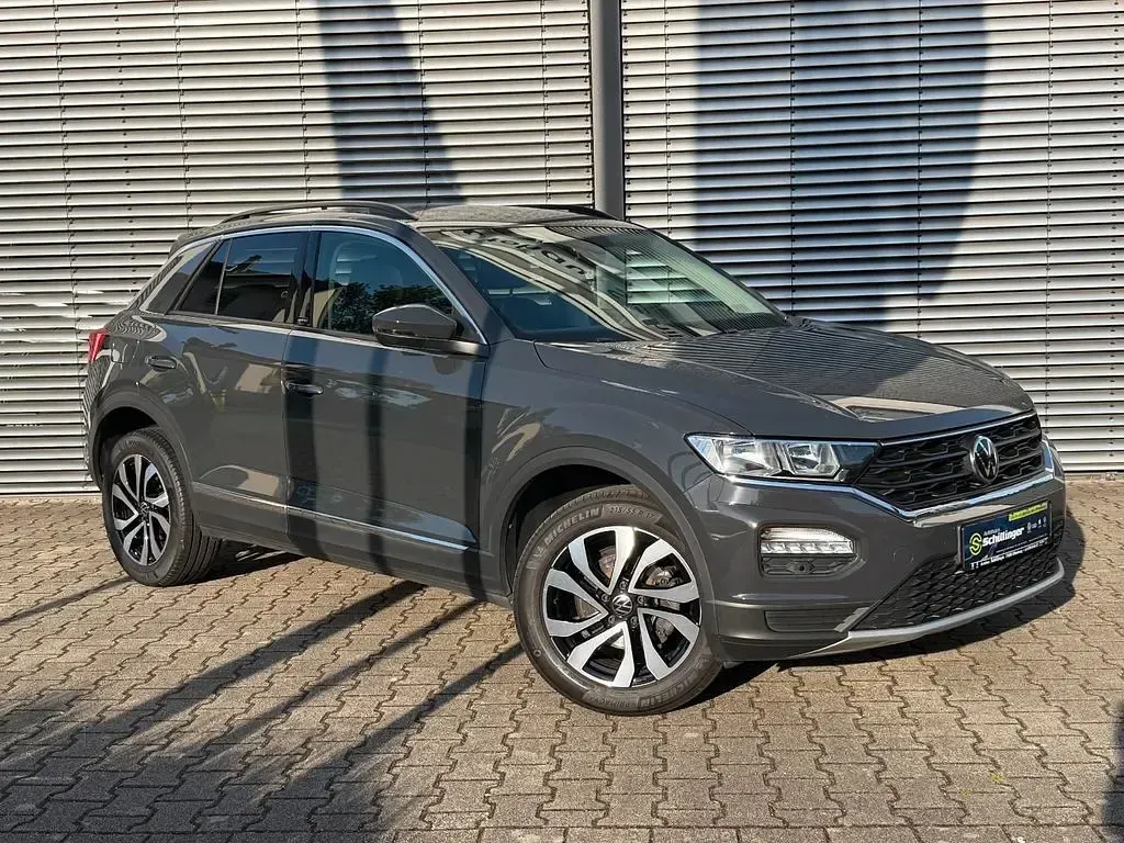 Gebraucht VW T-Roc Active 110 PS (80 kW) 2021 Grau SUV