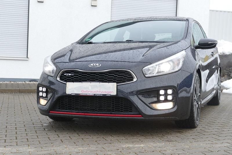Schwarz Gebraucht 2014 Kia Ceed GT GT Limousine | 7.400 € (Guter Preis) - Bild 1/4