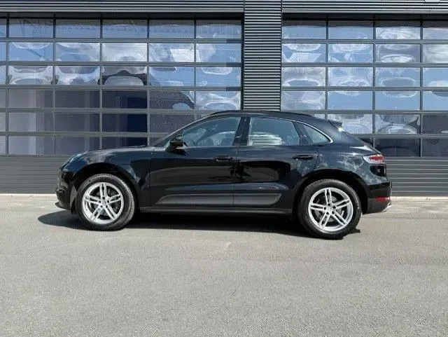 Gebraucht Porsche Macan Basis 245 PS (180 kW) 2020 Schwarz SUV