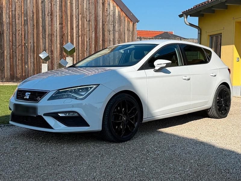 Second-hand Seat Leon FR 150 CP (110 kW) 2017 Alb Hatchback
