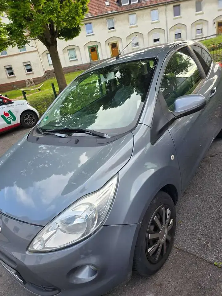 Gebraucht Ford Ka Titanium 69 PS (50 kW) 2009 Grau Kleinwagen