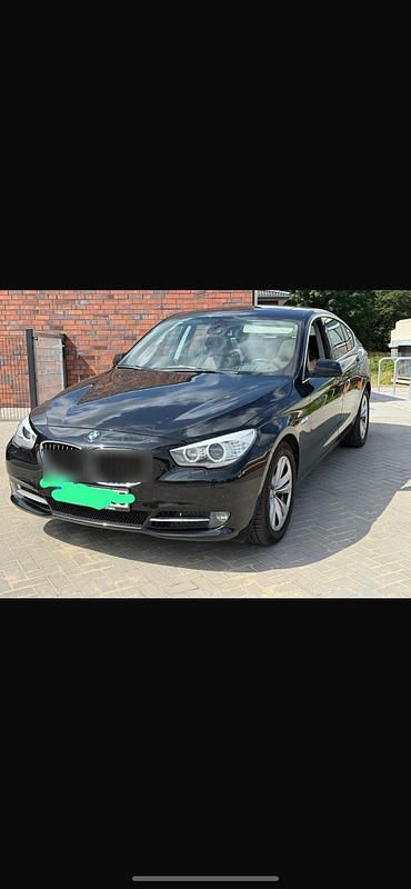 Schwarz Gebraucht 2011 BMW 530 Comfort Edition Limousine | 12.500 € (Superpreis) - Bild 1/4