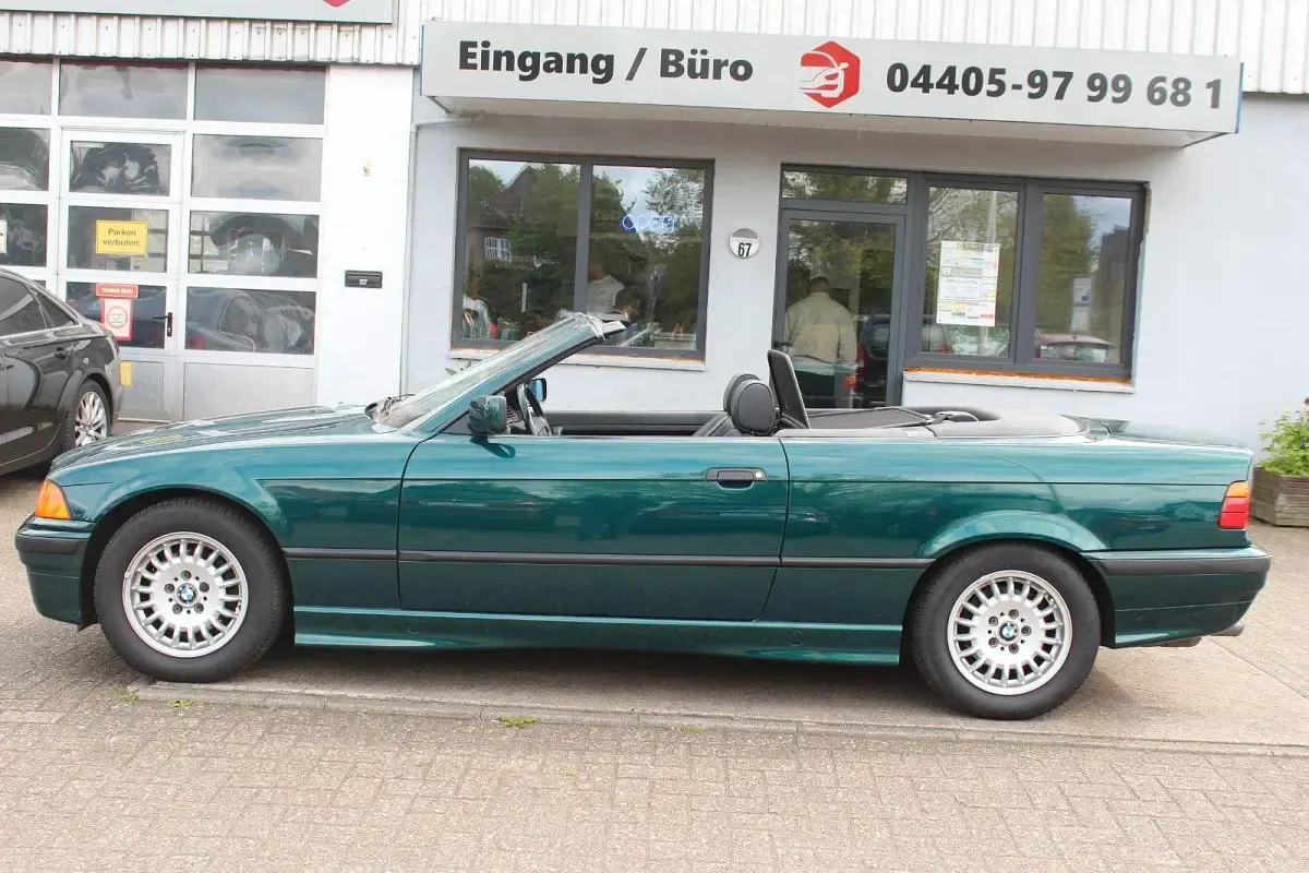Gebraucht BMW 325 Cabriolet 192 PS (141 kW) 1994 Grün Cabrio
