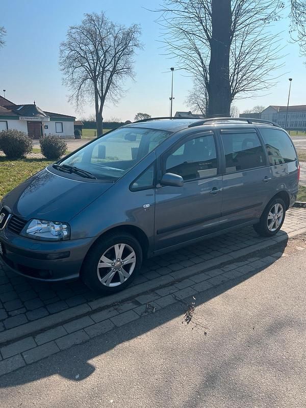 Gebraucht Seat Alhambra 140 PS (102 kW) 2009 Grau Van / Kleinbus