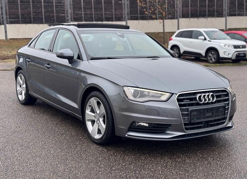Grau Gebraucht 2016 Audi A3 S-Line Limousine | 15.500 € (Guter Preis) - Bild 1/4