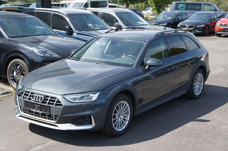 Grau Gebraucht 2022 Audi A4 Allroad Sport Kombi | 33.888 € (Guter Preis) - Bild 1/4