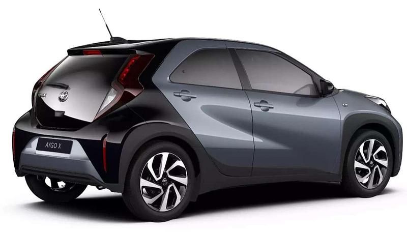 Neu Toyota Aygo 72 PS (52 kW) 2025 Celestite grey metallic/ night Kleinwagen