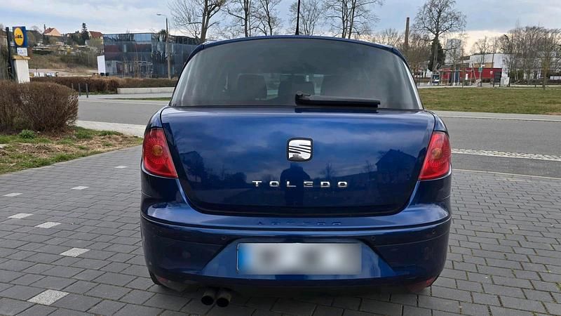 Gebraucht Seat Toledo 105 PS (77 kW) 2006 Blau Kleinwagen