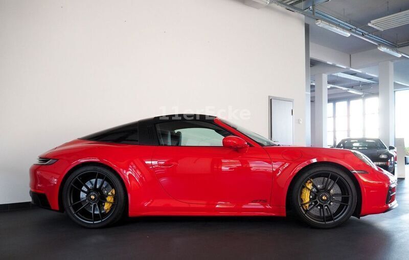 Gebraucht Porsche 992 480 PS (353 kW) 2024 Rot Cabrio