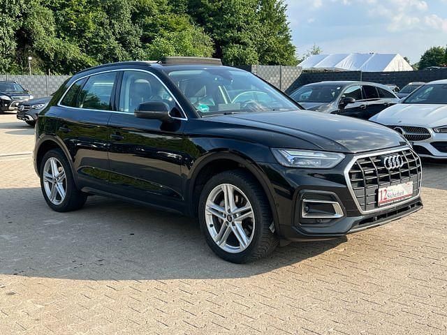 Schwarz Gebraucht 2021 Audi Q5 Ambiente SUV | 30.990 € (Superpreis) - Bild 1/4