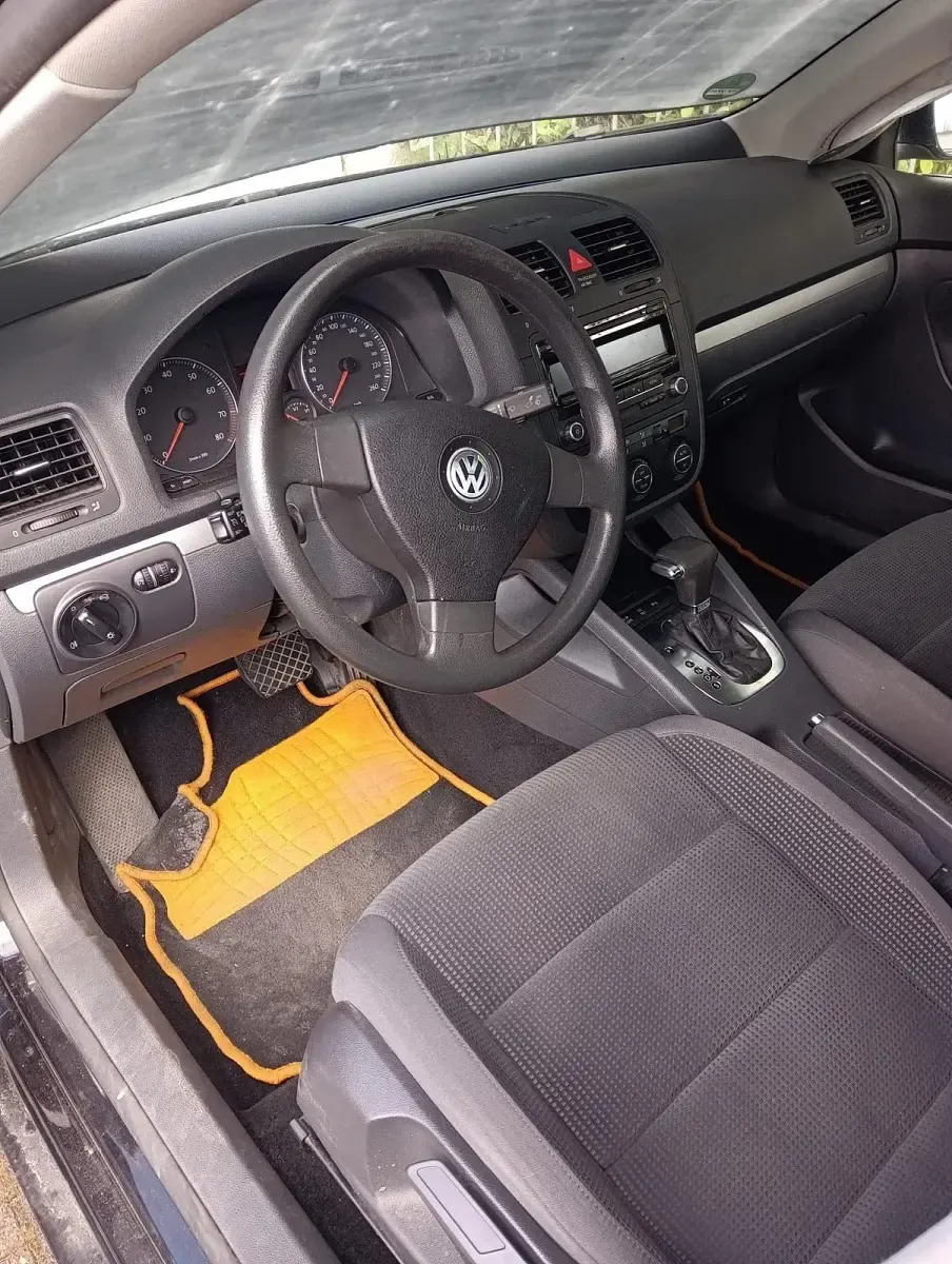 Gebraucht VW Jetta 125 PS (91 kW) 2009 Schwarz Limousine