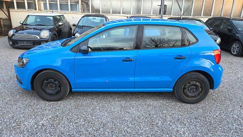 Gebraucht VW Polo 60 PS (44 kW) 2015 Blau Kleinwagen