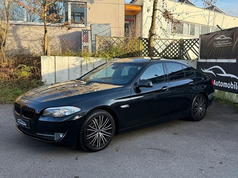 Gebraucht BMW 525 Sport Line 204 PS (150 kW) 2010 Schwarz Limousine