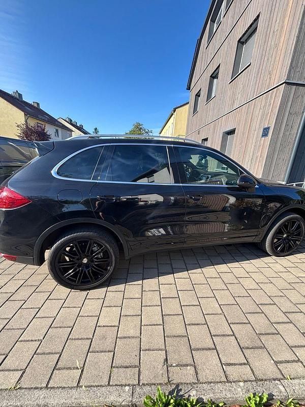 Gebraucht Porsche Cayenne S 400 PS (294 kW) 2014 Schwarz SUV