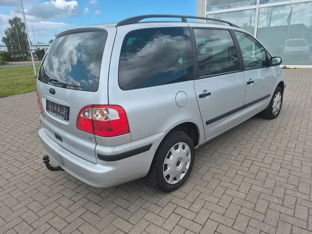 Gebraucht Ford Galaxy Ghia 140 PS (102 kW) 2005 Grau Van / Kleinbus