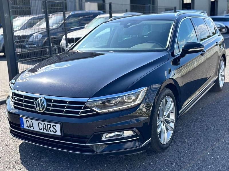 Schwarz Gebraucht 2019 VW Passat Exclusive Kombi | 17.500 € (Etwas zu teuer) - Bild 1/4