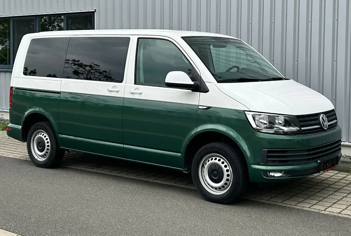 Gebraucht VW T6 150 PS (110 kW) 2019 Grün Van