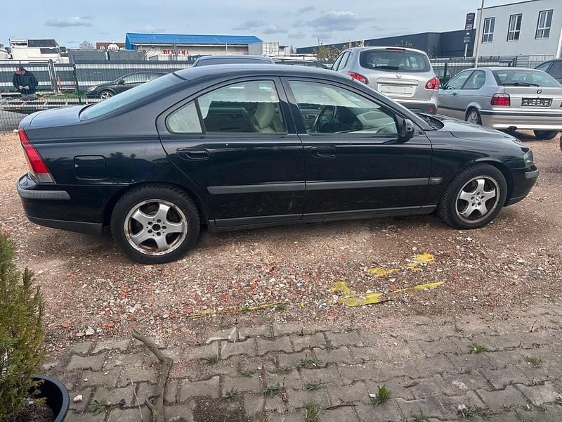 Gebraucht Volvo S60 163 PS (119 kW) 2002 Schwarz Limousine
