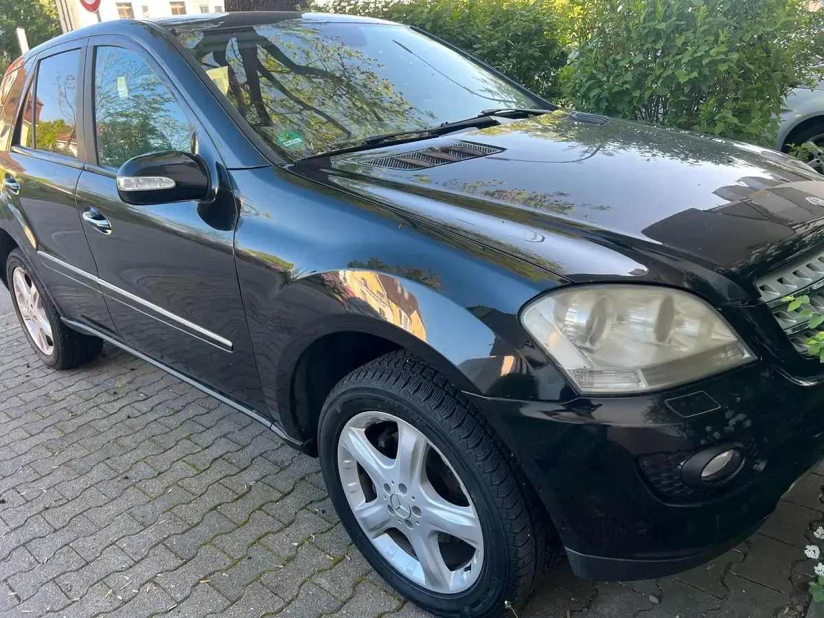 Gebraucht Mercedes ML280 190 PS (139 kW) 2007 Schwarz SUV