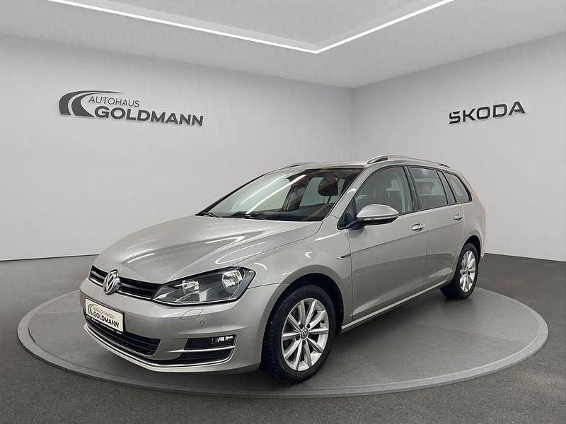 Silber Gebraucht 2016 VW Golf VII Comfortline Kombi | 12.900 € (Etwas zu teuer) - Bild 1/4