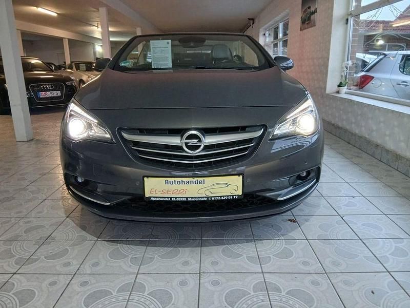 Gebraucht Opel Cascada Innovation 165 PS (121 kW) 2015 Grau Cabrio