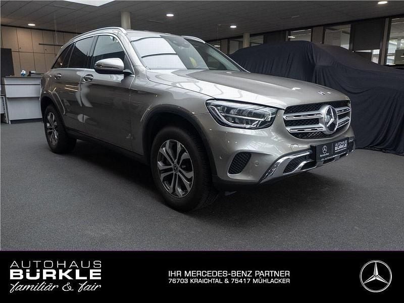 Silber Gebraucht 2020 Mercedes GLC200 SUV | 33.960 € (Fairer Preis) - Bild 1/4