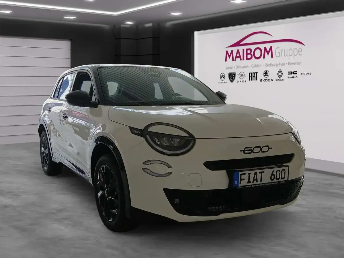 Neu Fiat 600 Street 101 PS (74 kW) 2026 Other SUV