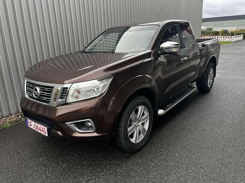 Dark brown Gebraucht 2016 Nissan Navara N-Connecta Abholung | 19.900 € - Bild 1/4