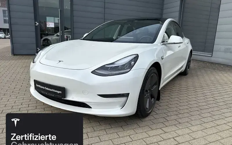 Usado Tesla Model 3 Long Range RWD 208 kW (283 CV) 2020 Blanco Berlina