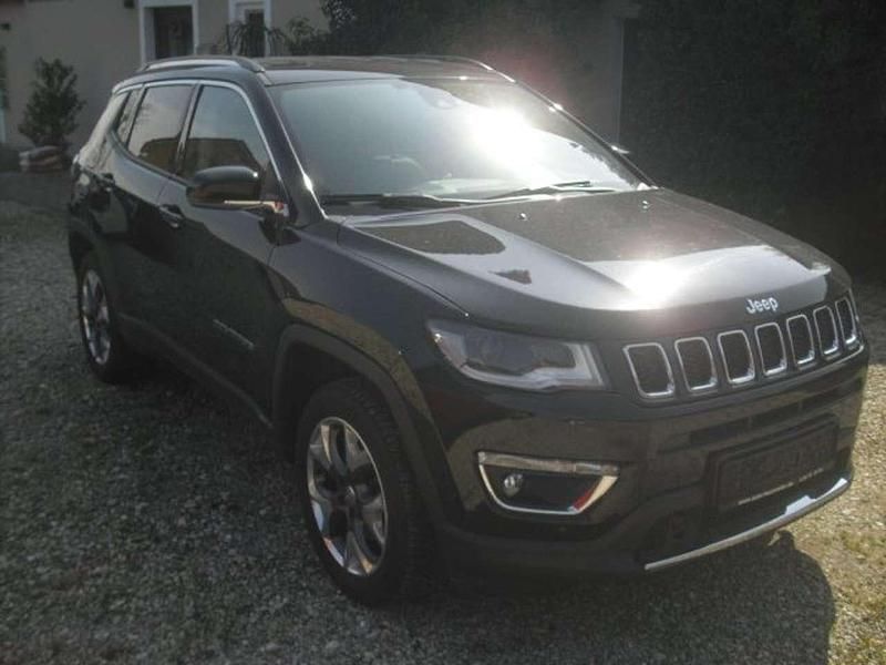 Gebraucht Jeep Compass Limited 170 PS (125 kW) 2020 Schwarz SUV