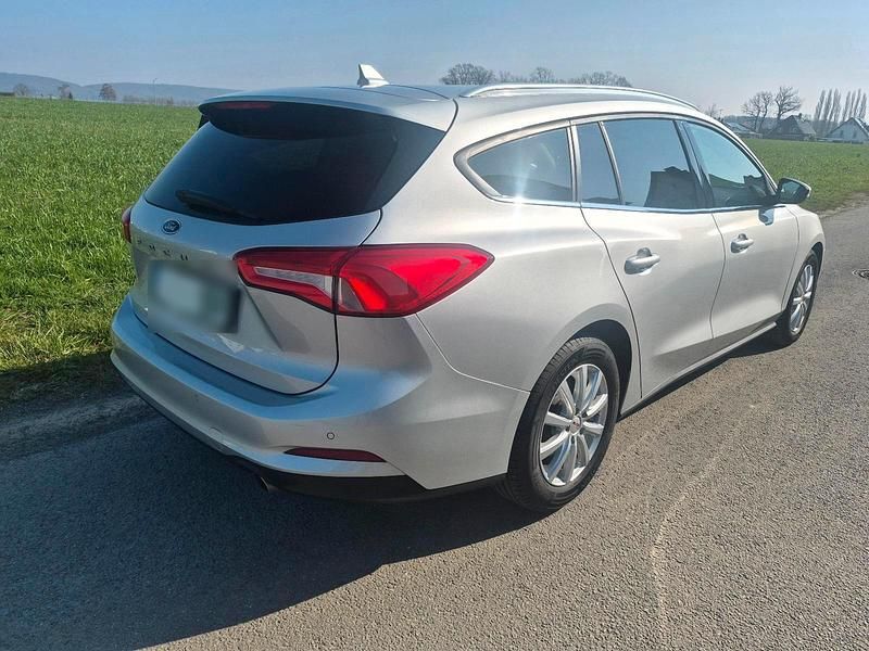 Gebraucht Ford Focus 120 PS (88 kW) 2021 Silber Kombi
