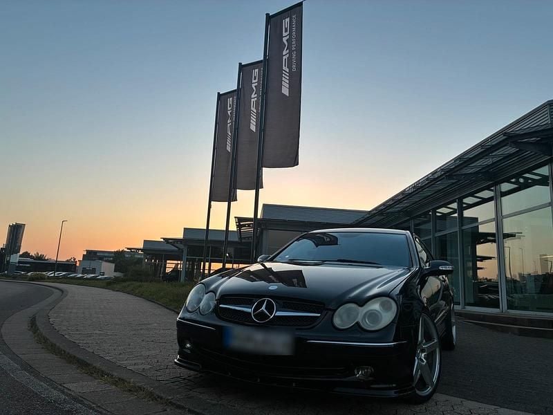 Schwarz Gebraucht 2002 Mercedes CLK500 Coupé | 8.000 € (Etwas zu teuer) - Bild 1/4