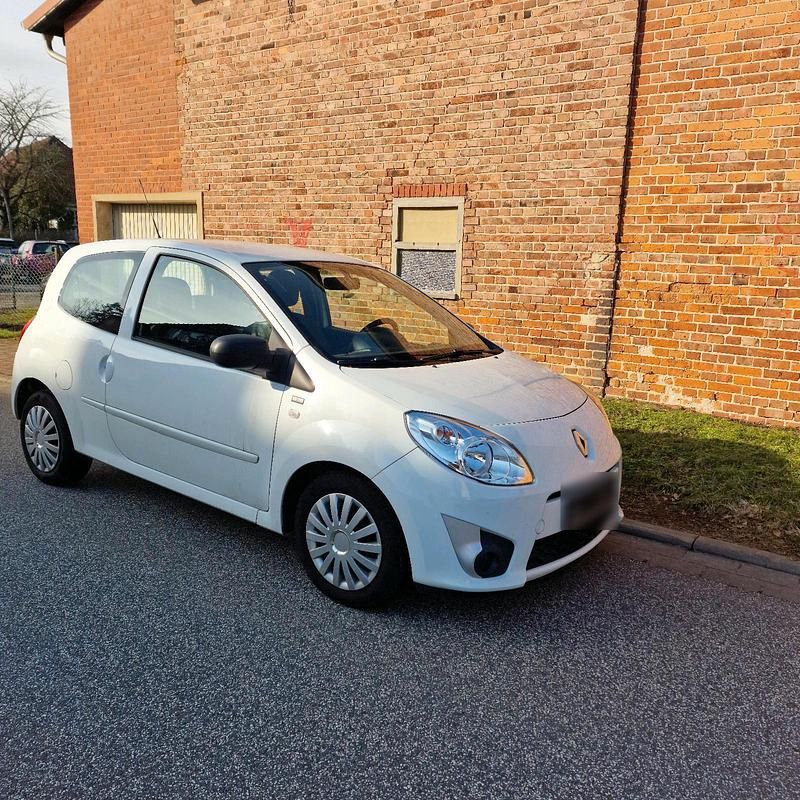 Second-hand Renault Twingo 75 CP (55 kW) 2011 Alb Hatchback