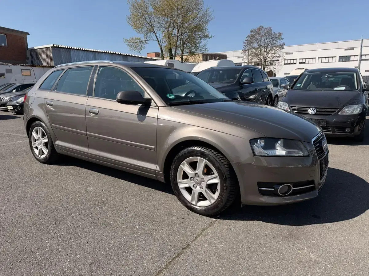 Occasion Audi A3 Attraction 125 ch (91 kW) 2010 Gris Citadine