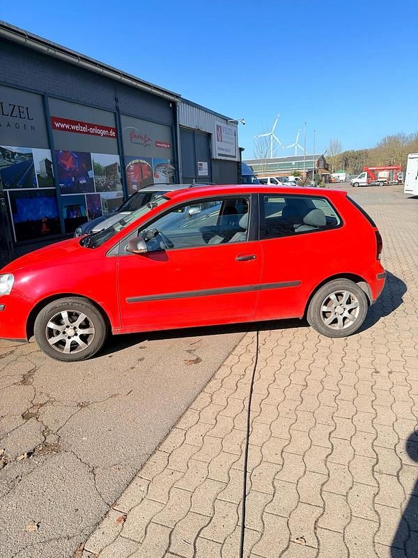 Gebraucht VW Polo 54 PS (39 kW) 2006 Rot Kleinwagen