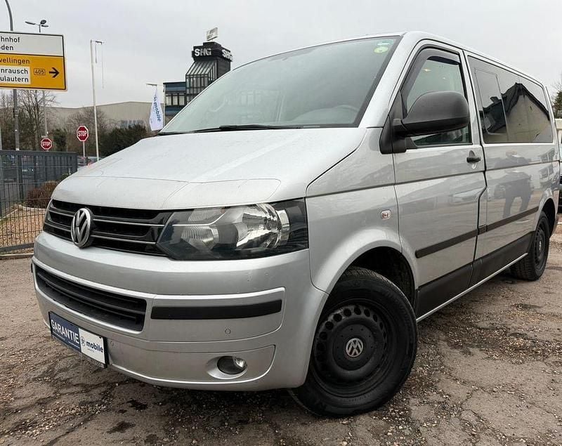 Silber Gebraucht 2015 VW Multivan Van | 9.999 € (Superpreis) - Bild 1/4