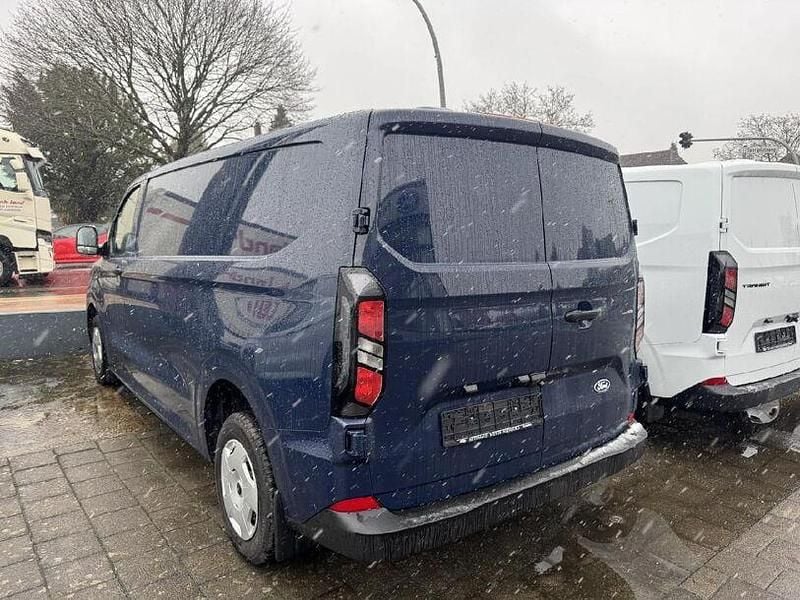 Gebraucht Ford Transit Custom Trend 136 PS (100 kW) 2024 Blazerblau Van / Kleinbus