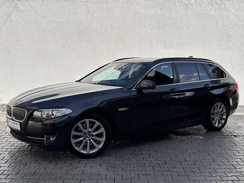 Gebraucht BMW 523 Performance 204 PS (150 kW) 2010 Grau Limousine