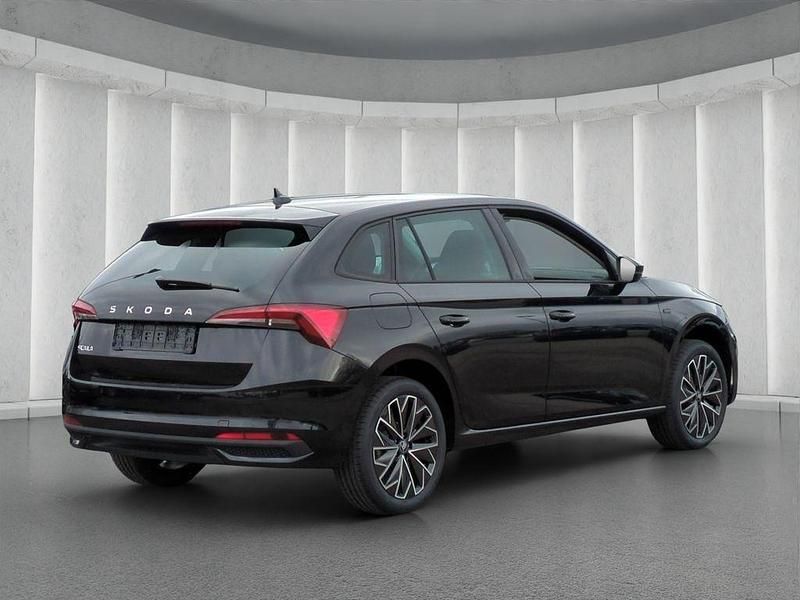 Neu Skoda Scala Tour 116 PS (85 kW) 2025 Schwarz Kleinwagen