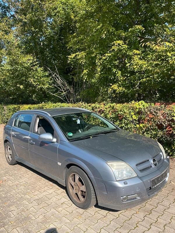 Grau Gebraucht 2003 Opel Signum Cosmo Kombi | 950 € (Guter Preis) - Bild 1/4
