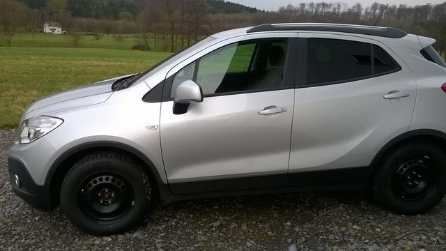 Silber metallic Gebraucht 2013 Opel Mokka Edition SUV | 13.700 € - Bild 1/4