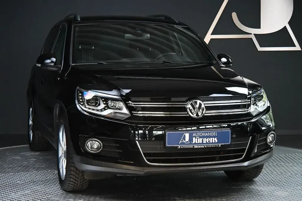 Gebraucht VW Tiguan LOUNGE 150 PS (110 kW) 2015 Schwarz SUV