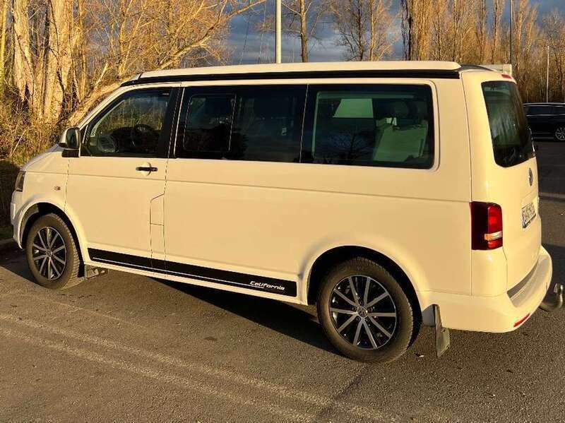 Weiß Gebraucht 2014 VW T5 Beach Van | 43.700 € - Bild 1/4