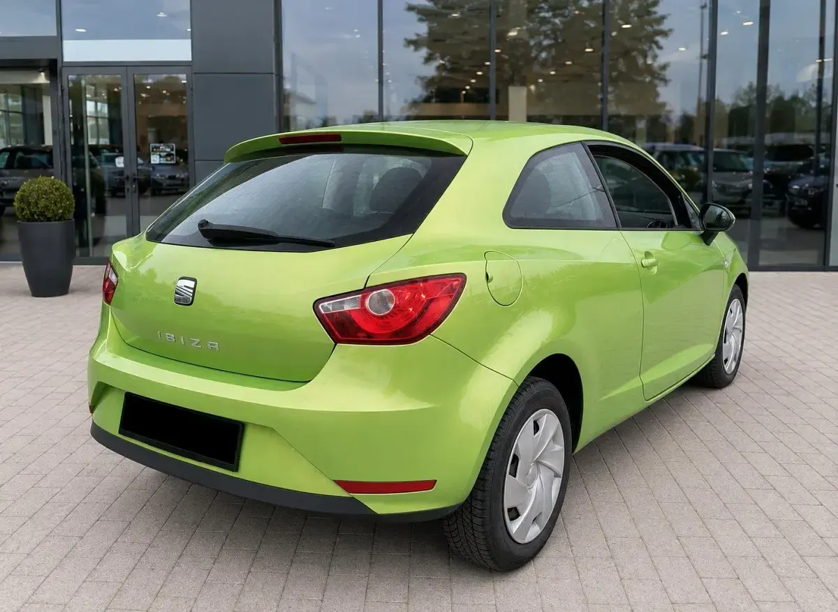 Gebraucht Seat Ibiza SC Style 86 PS (63 kW) 2012 Grün Kleinwagen